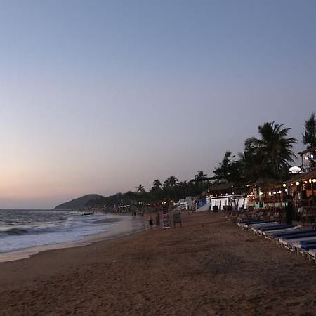 Fabhotel Anjuna Beachfront Екстериор снимка
